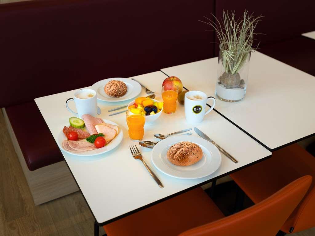 B&B Hotel Bremen-Überseestadt Restaurante foto